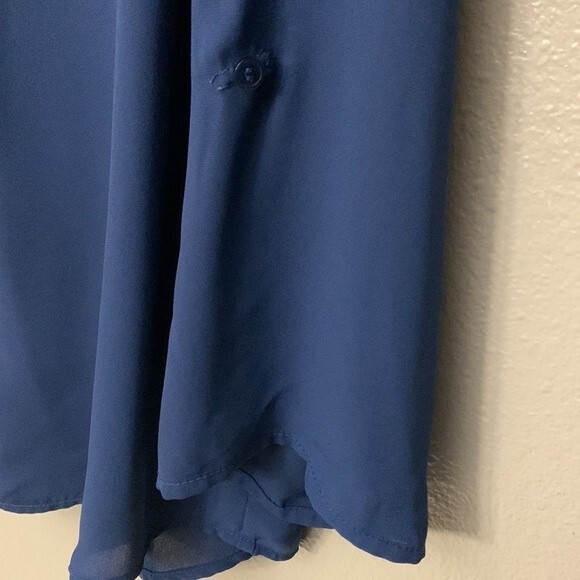 Alyx woman’s blue sheer button down 3/4 tab sleeve blue Large W/shoulder detail - Picture 5 of 12